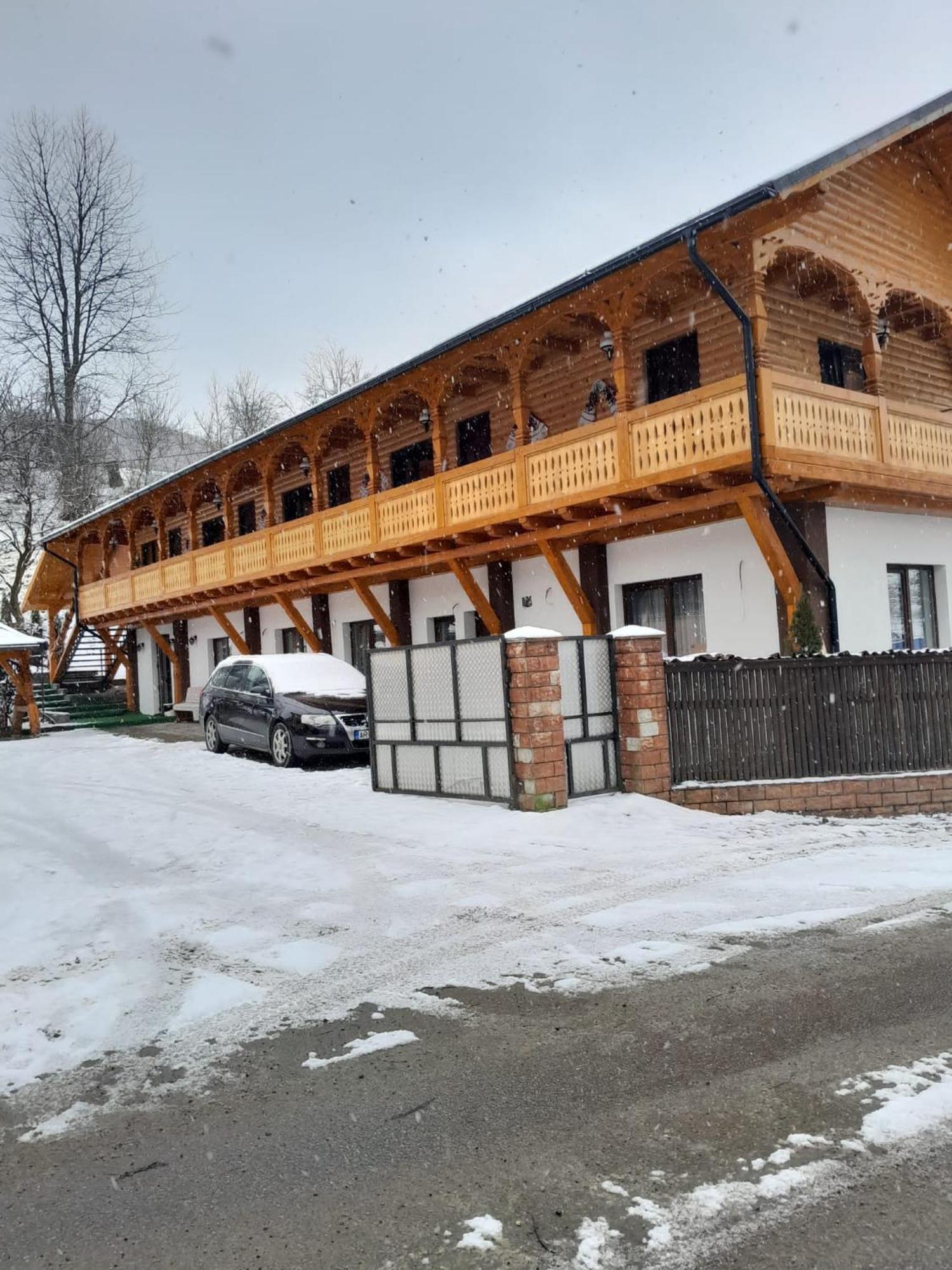 Pensiunea Malinul Birsana Exterior photo